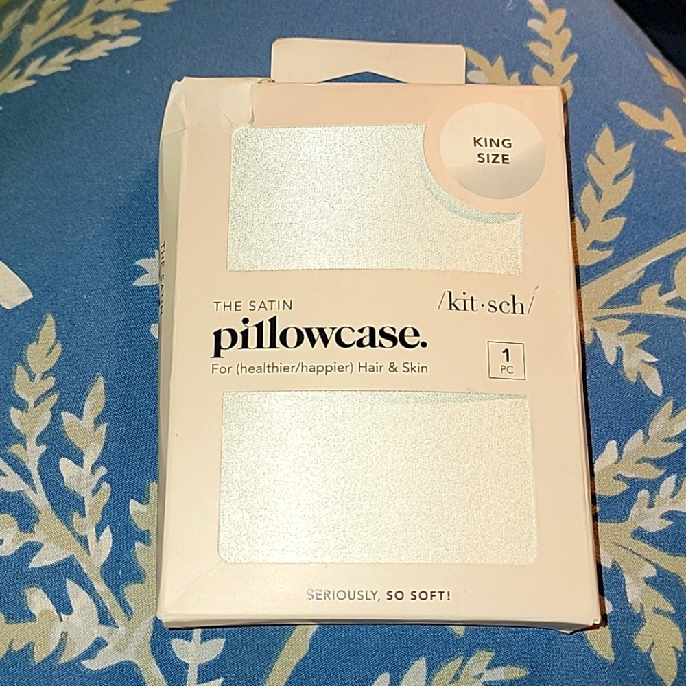 Kitsch king size satin pillowcase